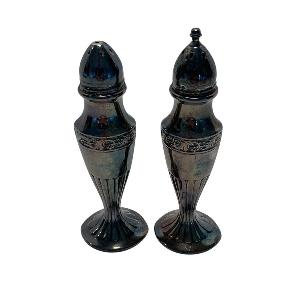 Vintage W.B. Weidlich Brothers MFG Co. Silver Plated Salt &‎ Pepper Shakers B-39